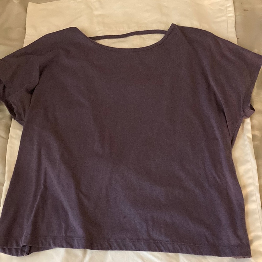 Cut out back purple shirt